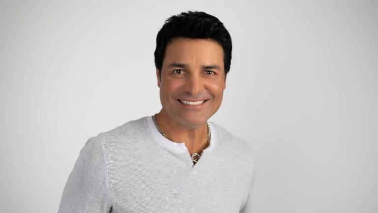 Chayanne cautiva a fan en pleno concierto: le cantó por el día de su cumpleaños